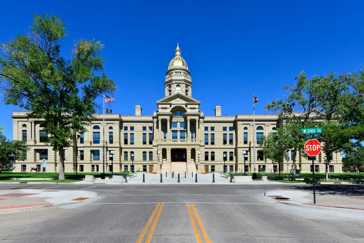 Wyoming Car Shipping